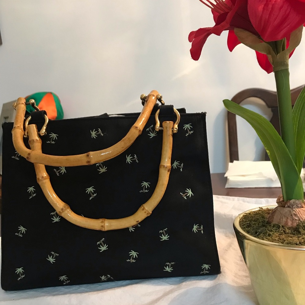 Black bag, wooden handle ,embroidered